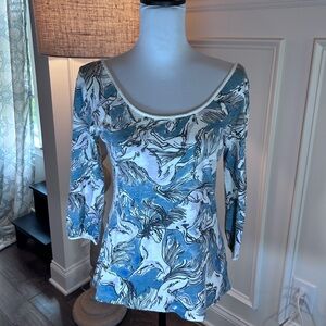 Anthropologie EUC off the shoulder crew neck with cute scrunchie around blouse